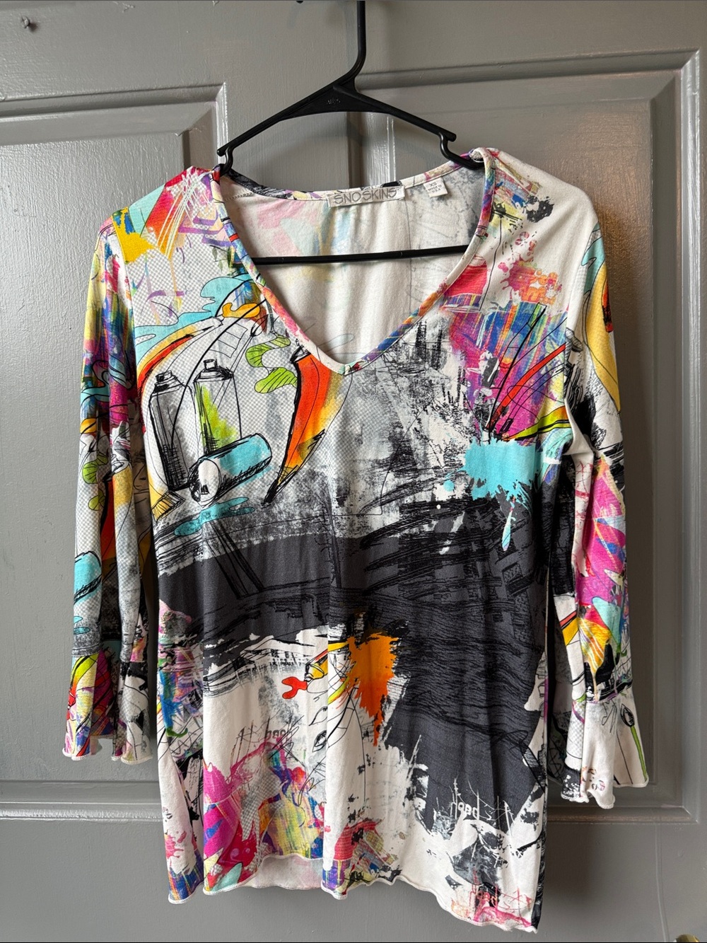 SNO SKINS Multicolor V-Neck Long Sleeve Abstract Print Top